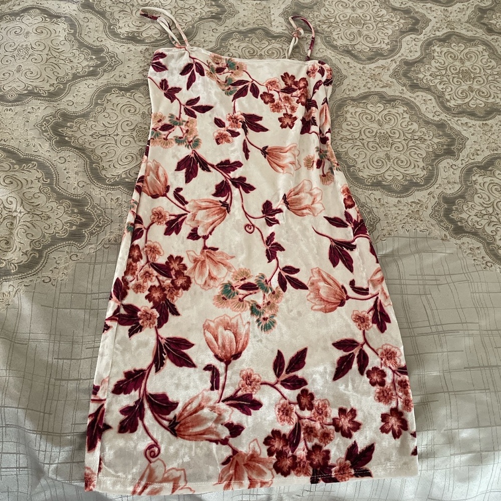Two body con dresses, like new barely worn